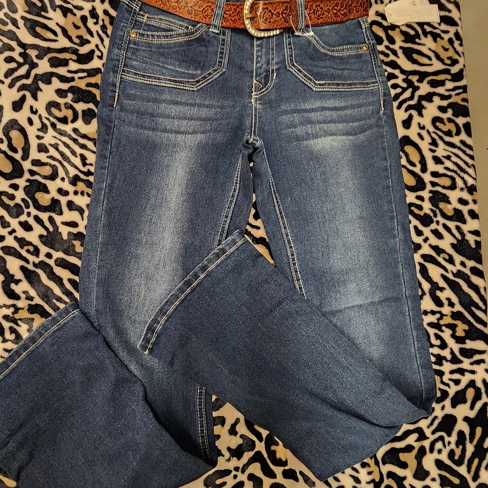 Faded Glory Women's Boot Cut Jeans With Belt - Deep Blue. NWT.
